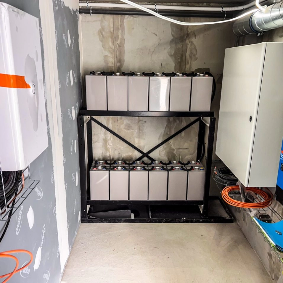 Batteries de stockage - Site Isolé Refuge de Turia - PNV - Cimes Énergies 2025