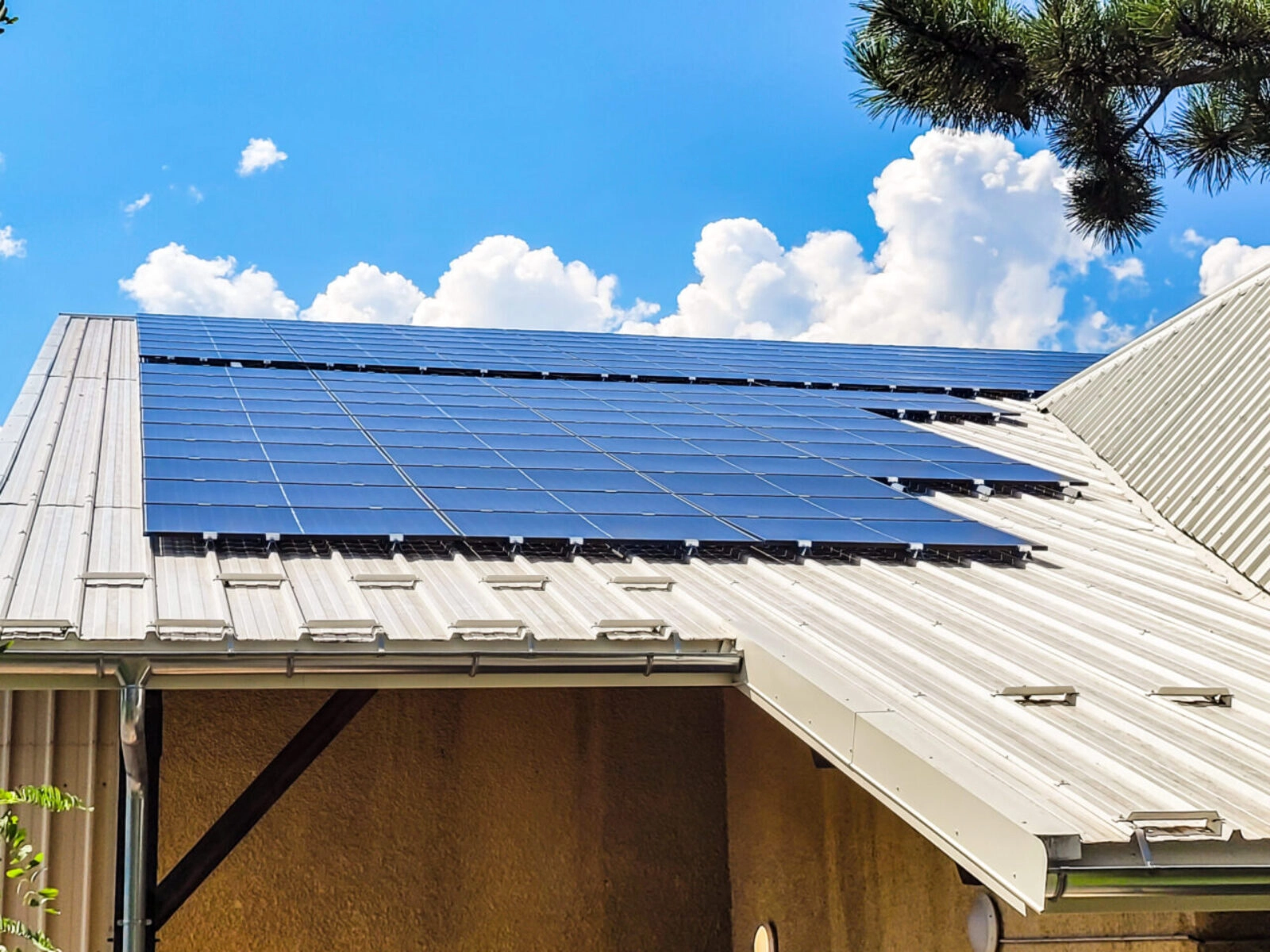 photovoltaïque bâtiments publics Rhône-Alpes
