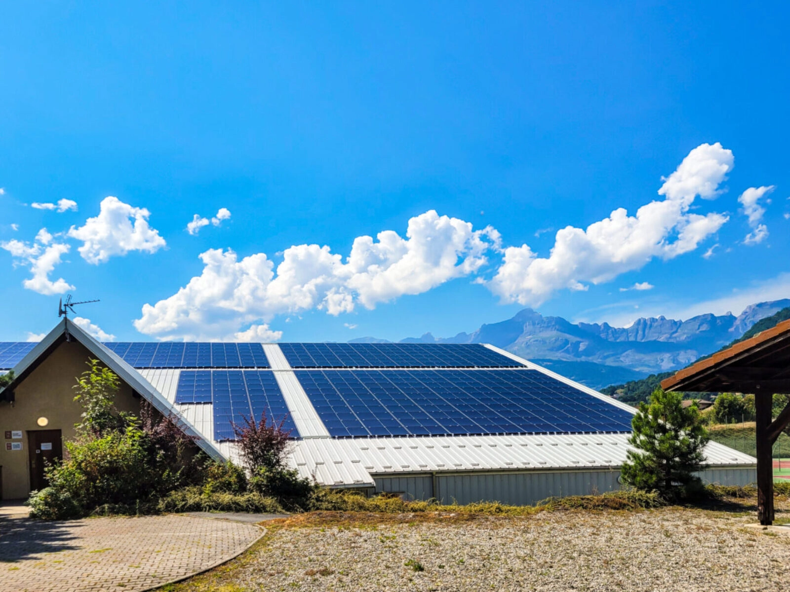 photovoltaïque bâtiments publics Rhône-Alpes