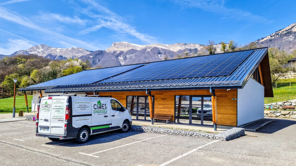 photovoltaïque bâtiments publics Rhône-Alpes