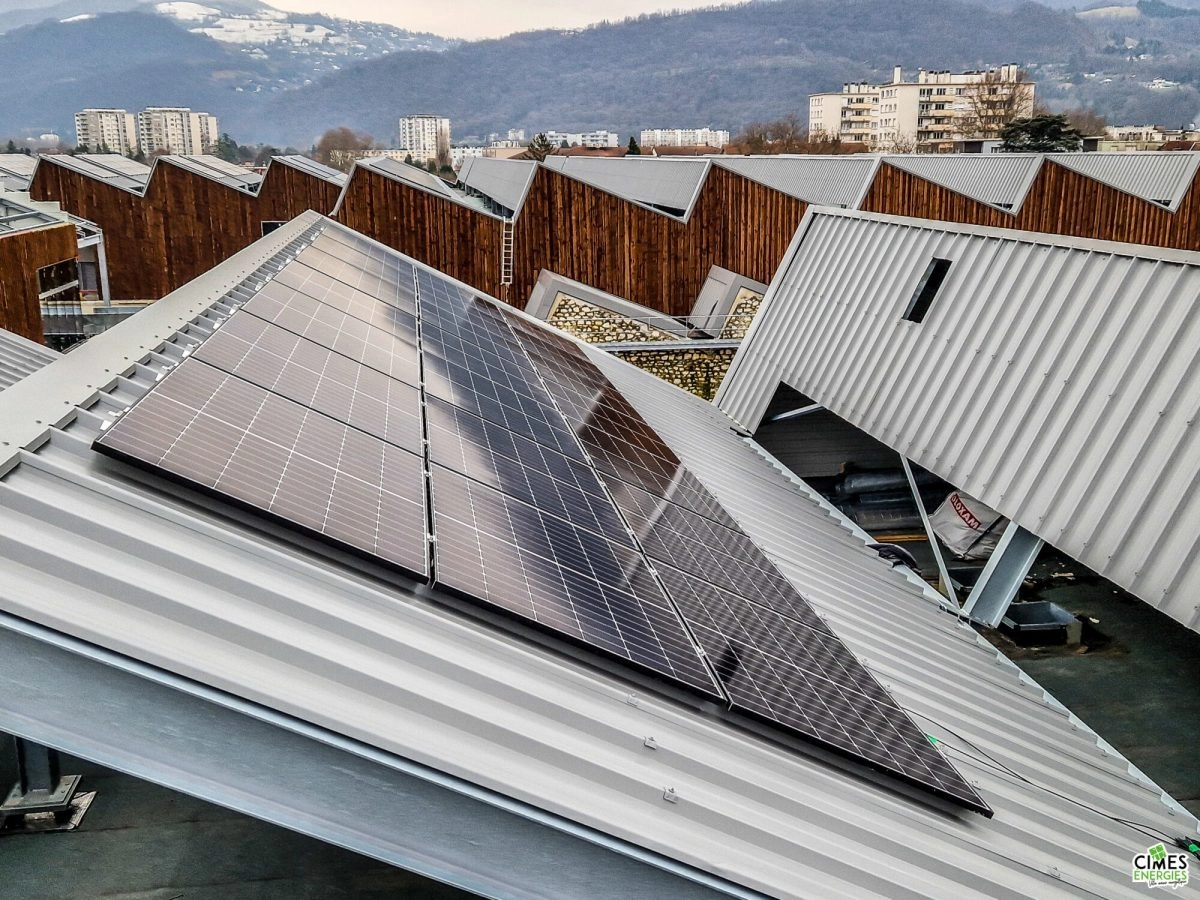 Installations solaire Neyrpic Grenoble - Commerce - Cimes Energies - 2024