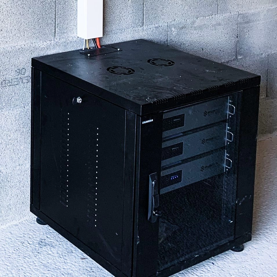 Batterie - Stockage énergie solaire pour les particuliers - Cimes Énergies