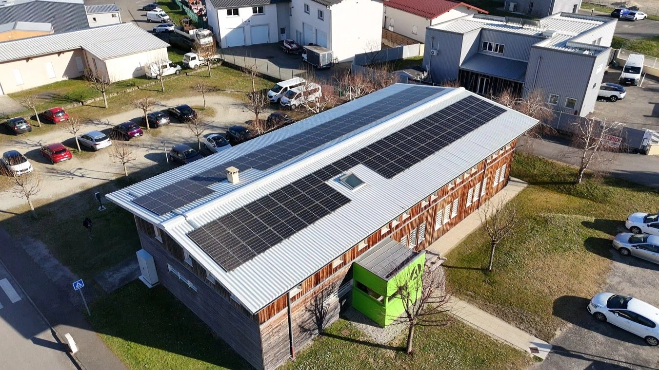 Installation solaire photovoltaïque Allibert Trekking